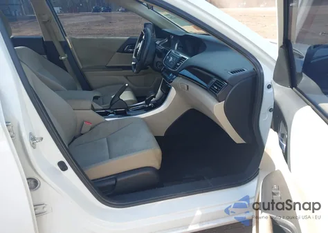 2017 Honda Accord Lx z USA, uszkodzony, nr VIN 1HGCR2F3XHA174469